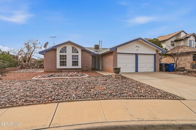 Photo - 905 Mark Wallace Ln