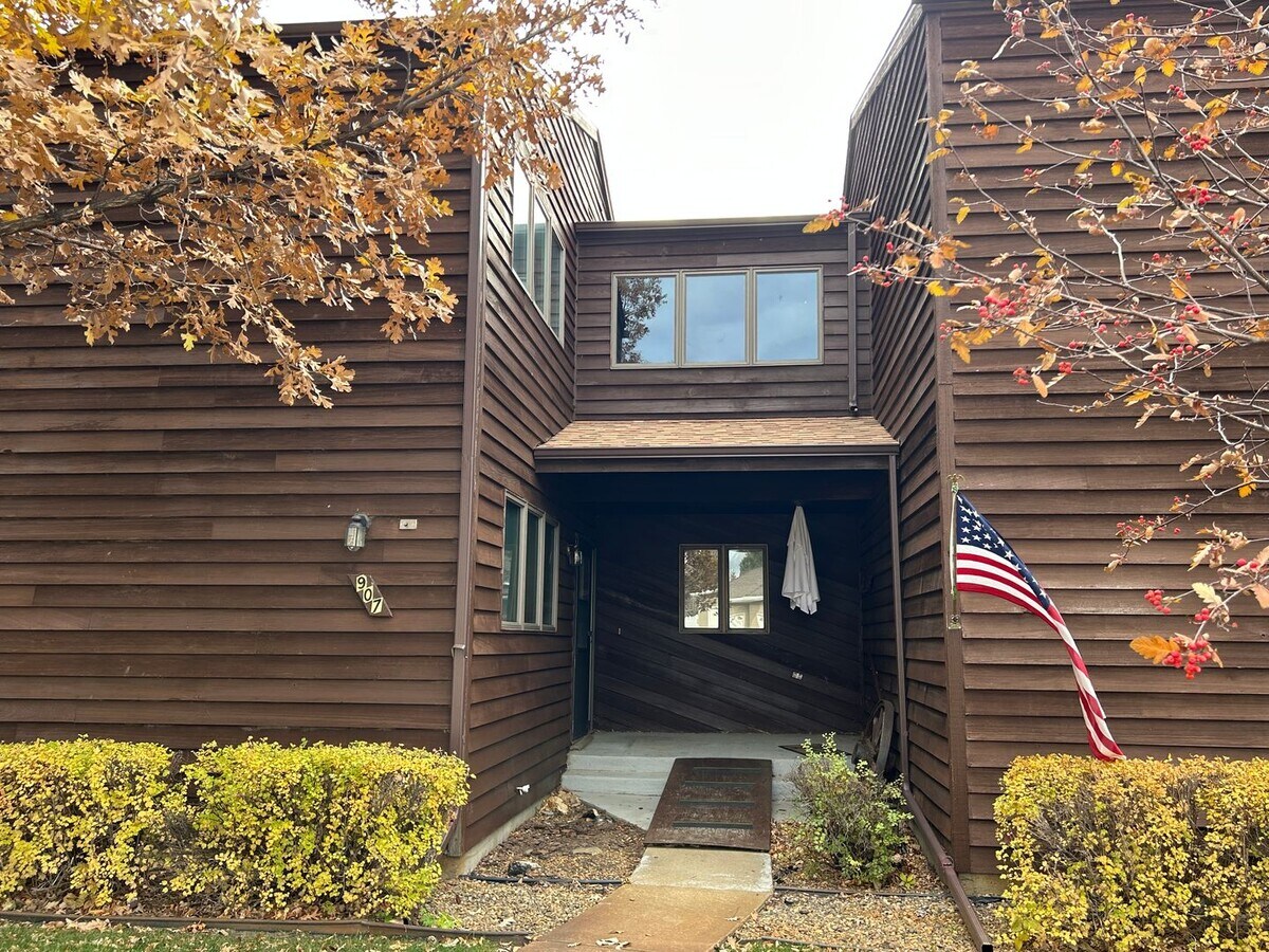 Photo - Spacious 3 bed 2 bath Retreat!