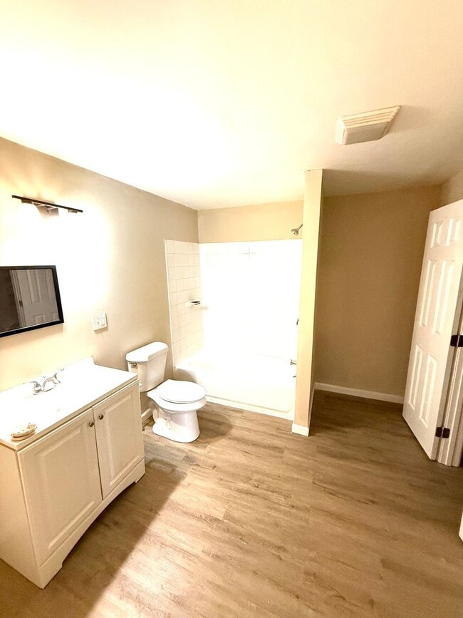 Photo - ** 3 Bed 2 Bath located off Zelda Road ** Call 334-366-9198 to schedule a self-tour