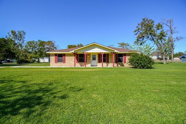 Photo - 5115 S Farm-to-Market 565 Rd