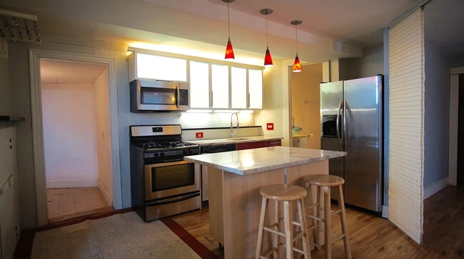 Photo - 124 Almy St