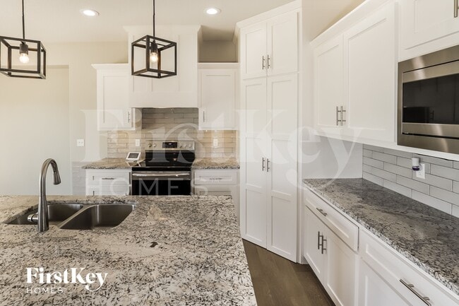 Photo - 2513 Windmill Dr