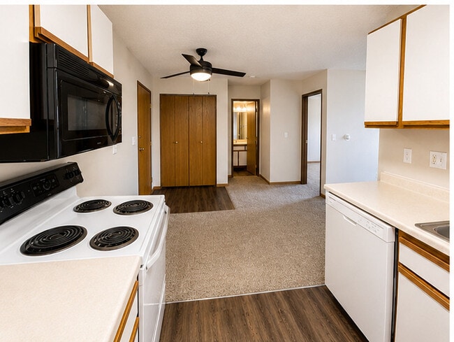 1 Bedroom - Kitchen