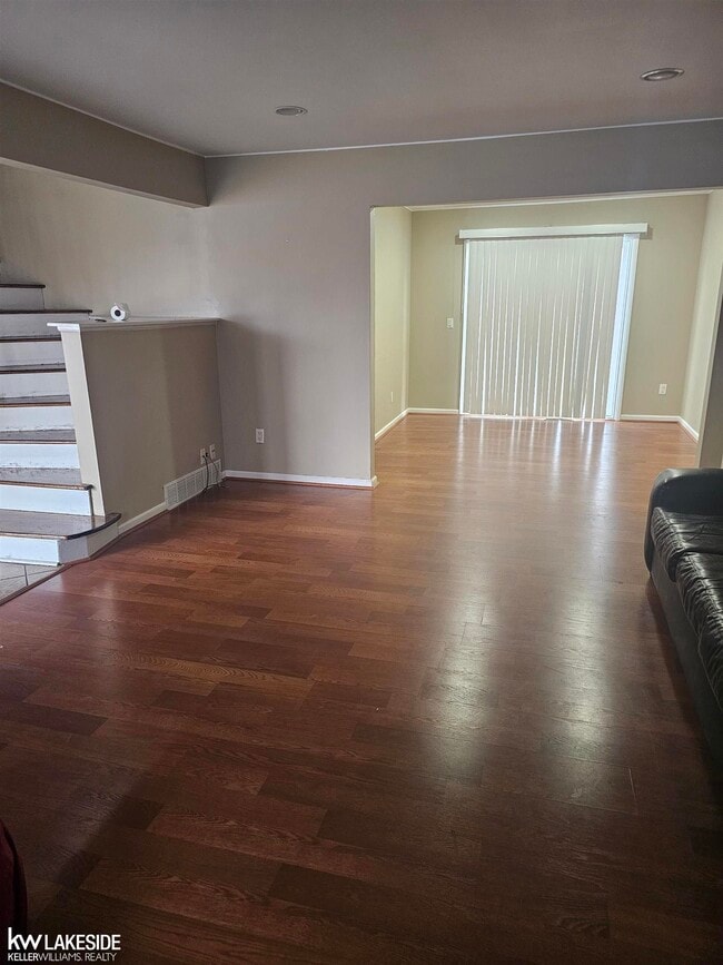 Photo - 33278 Linsdale Ct