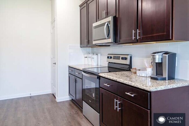 Photo - 10176 Manzanilla Ave