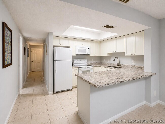 Photo - 9262 Green Meadows Way