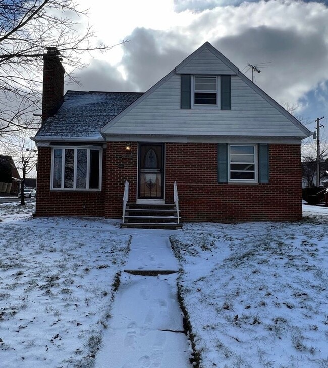 Building Photo - 10310 Park Heights Ave Rental