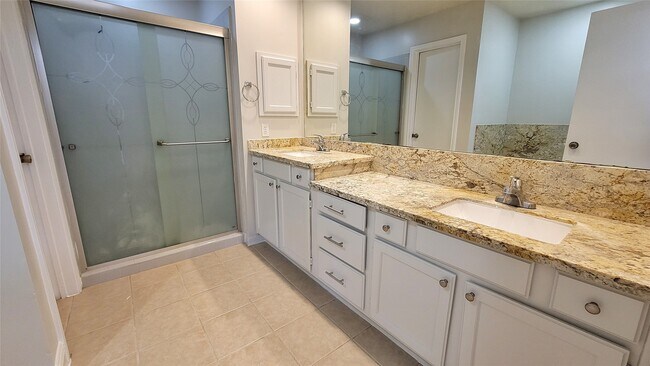Photo - 5227 Clarkston Ln