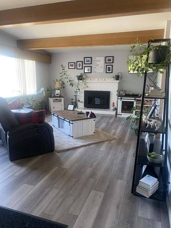 Photo - 3775 Hammond Ave