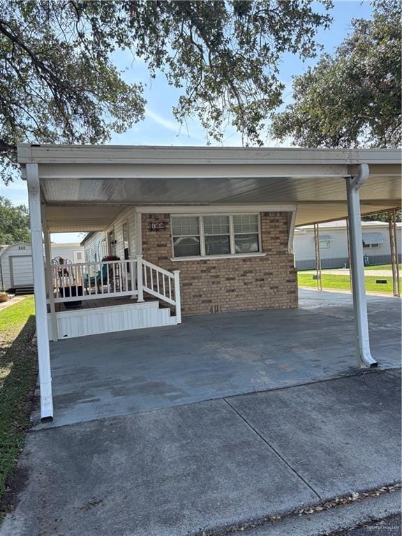 Building Photo - 18 Lago Vista St