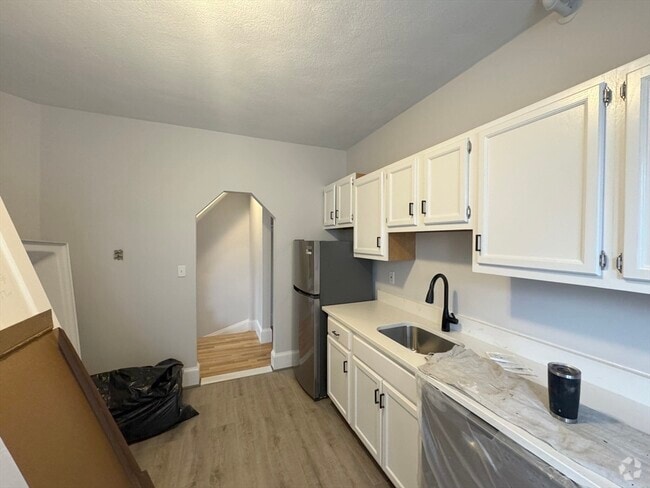 Building Photo - 24 Foster St Unit 1 Rental
