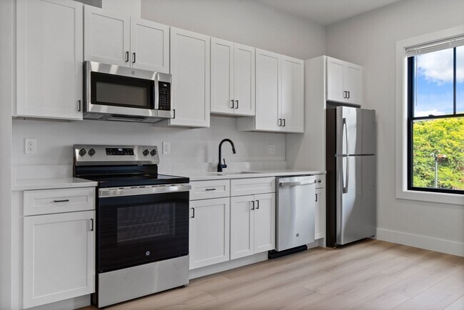 Photo - 198 Albion St Unit 202