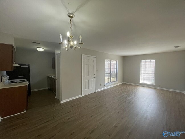 Photo - 110 Westscott Dr