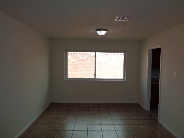 Photo - 19602 Southaven Dr
