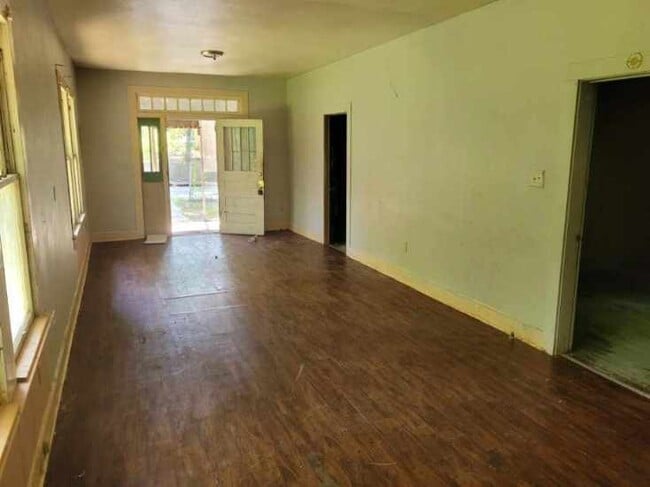 Photo - 2146 Alabama St