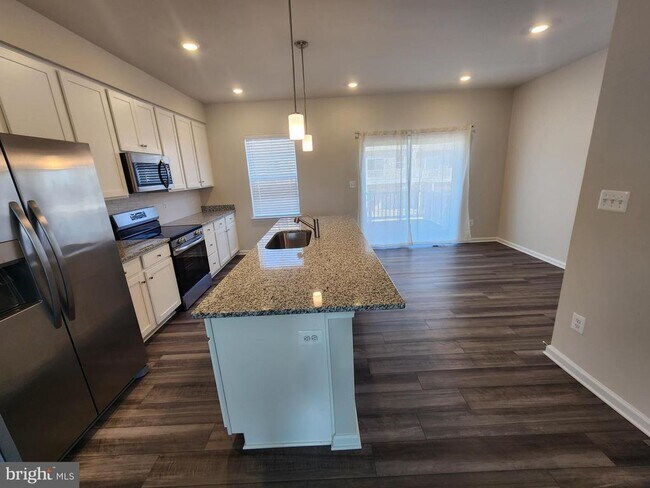 Photo - 1236 Red Clover Ln