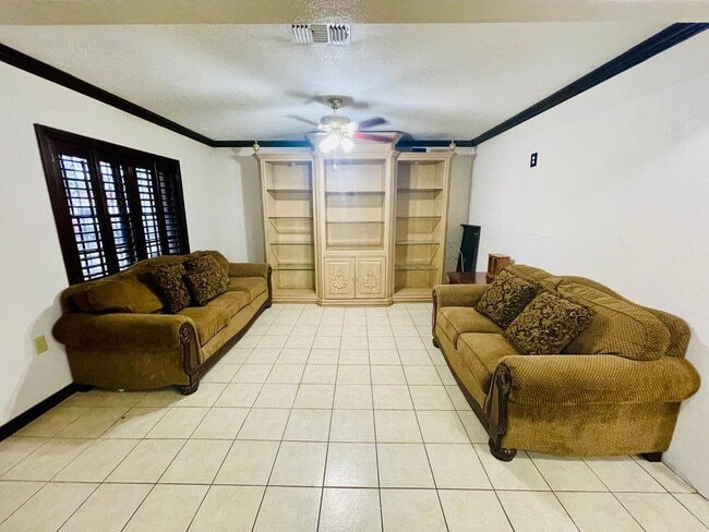 Photo - 1503 Chicago St