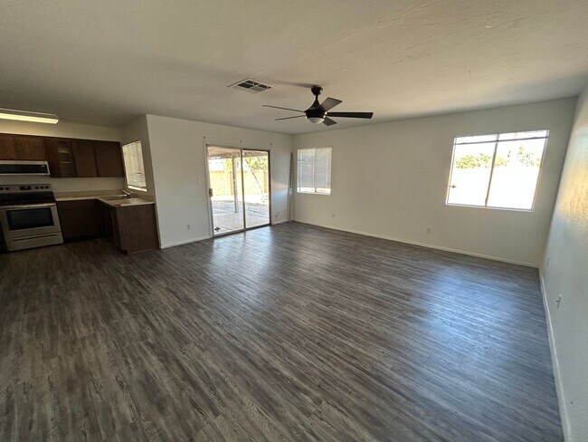 Photo - 3 Bedroom 2 Bathroom Parkview North Home