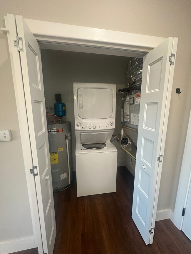 Photo - 100 Old Tom St Unit Apt 303