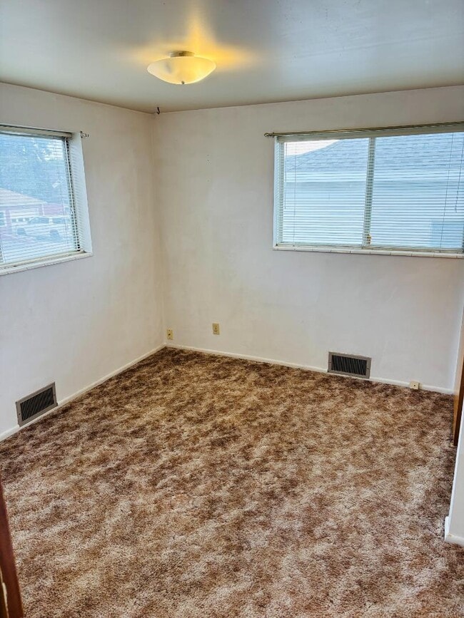 318 Pearl St