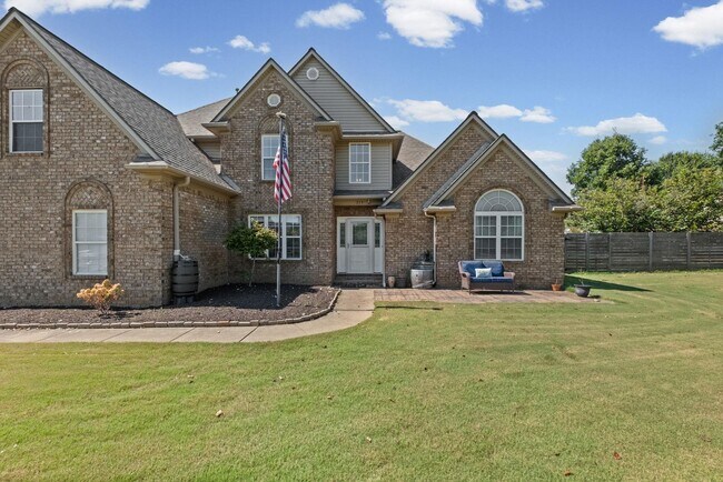 713 Elizabeth Dr