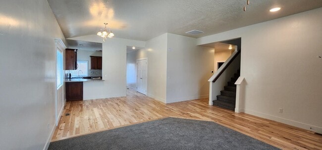 Photo - 2509 E Hidden Crk St