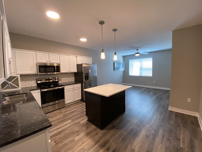 2410 Chamberlain #303 | Kitchen