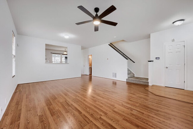 Photo - 2175 Squawbush Ridge Grove