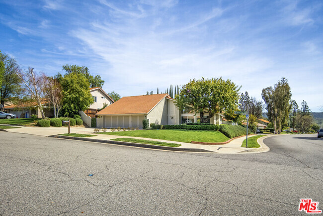 Building Photo - 22634 Town Crier Rd Rental