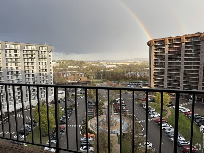 Building Photo - 21139 Valley Forge Cir Unit 1139 Rental