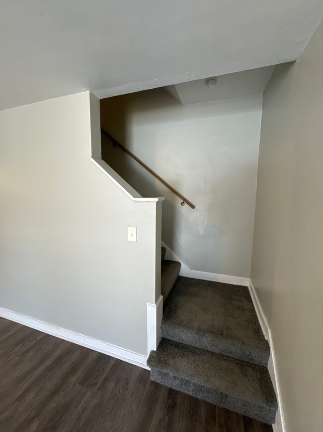 Photo - 122 Delaware Dr