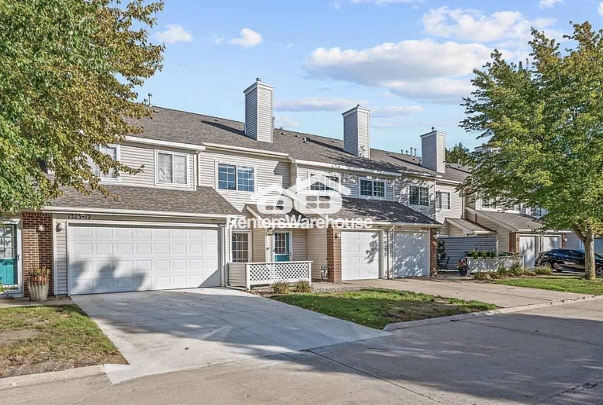 Photo - 1323 SE Delaware Ave