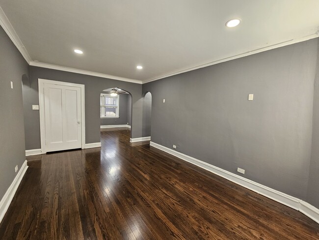 Photo - 6551 N Francisco Ave Unit 3B