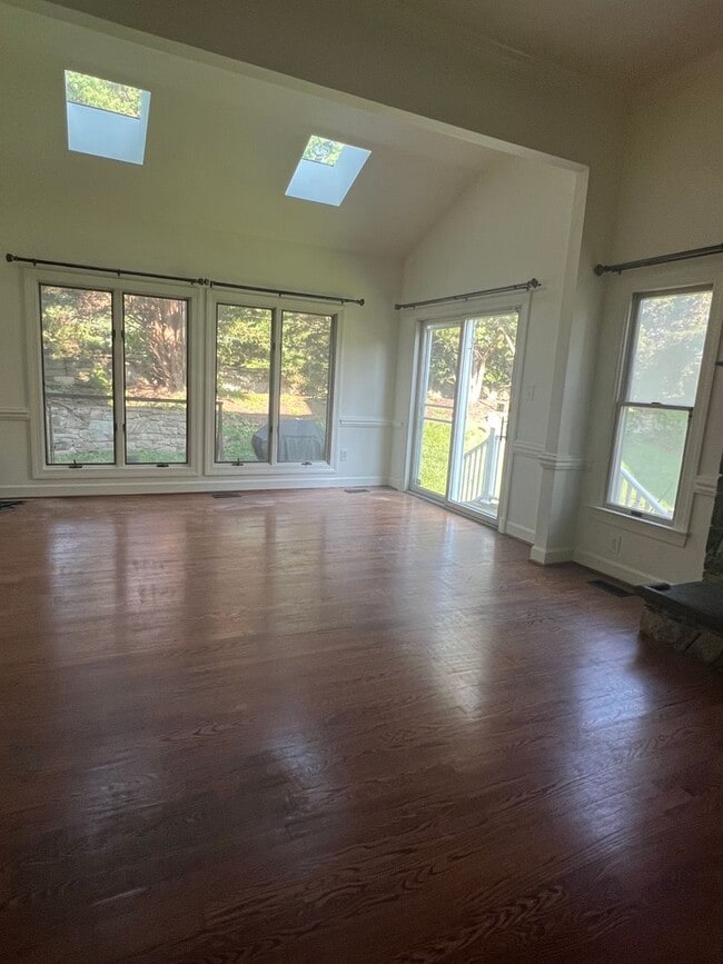 Photo - 3025 Windy Knoll Ct