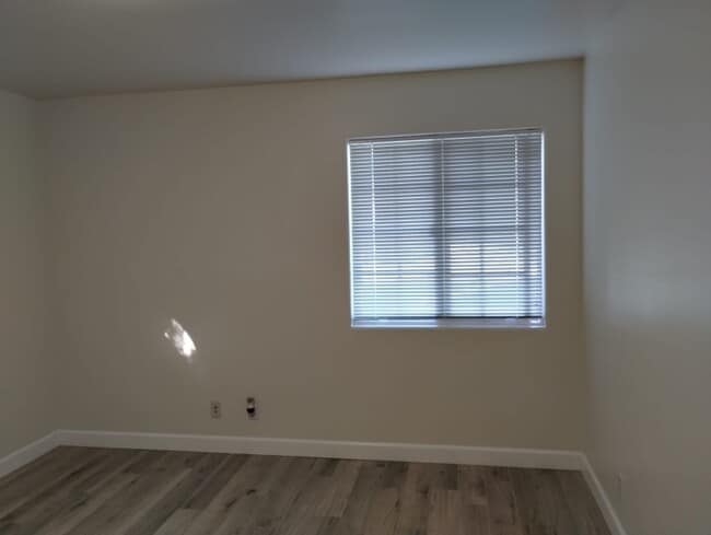 Photo - 5892 Wheelhouse Ln