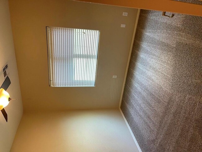 Building Photo - 16551 N 180th Dr