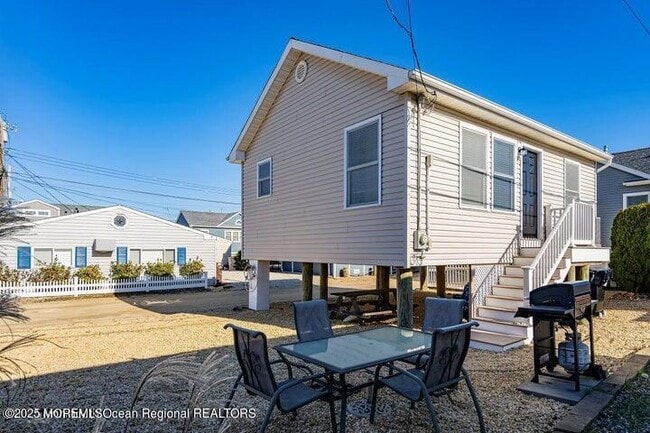 Building Photo - 109 W Pompano Way Rental