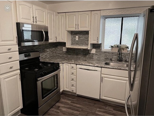 Building Photo - 220 Mount Lebanon Blvd