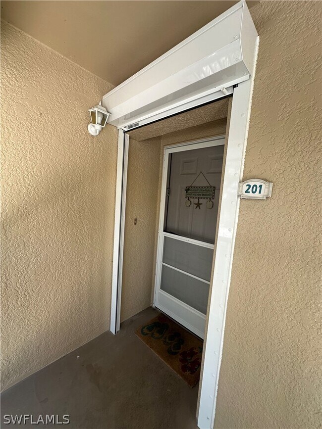 Photo - 138 Pebble Shores Dr Unit 8