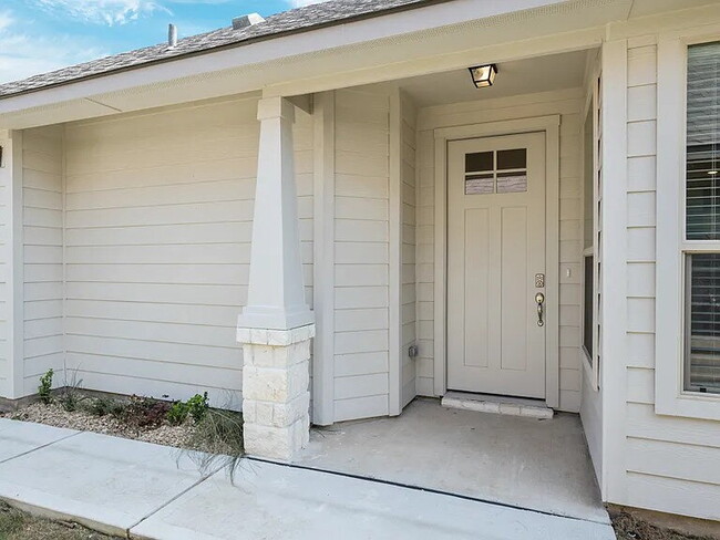 Photo - 3 Bedroom 2 bath, 2 garage attached garage with all the appliances to include washer & dryer