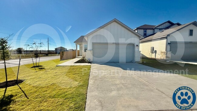 Building Photo - 201 Firefox Wy