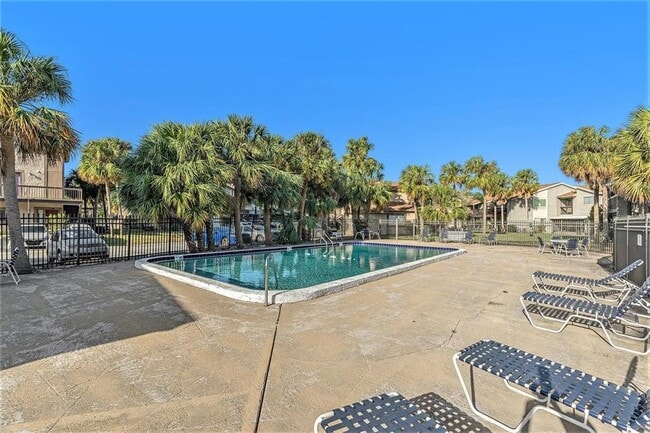 Photo - 6328 Newtown Cir Unit 28B3