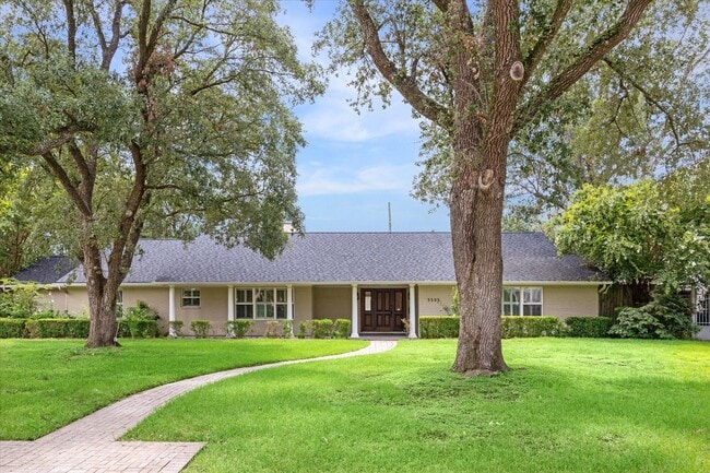 Building Photo - 5505 Holly Springs Dr