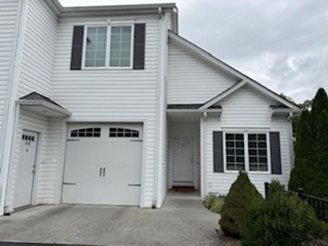 Building Photo - 514 Borden Rd Unit B Rental