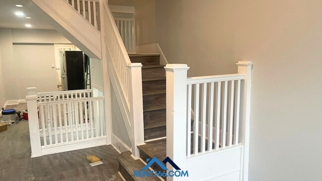 Photo - 405 E Norwegian St