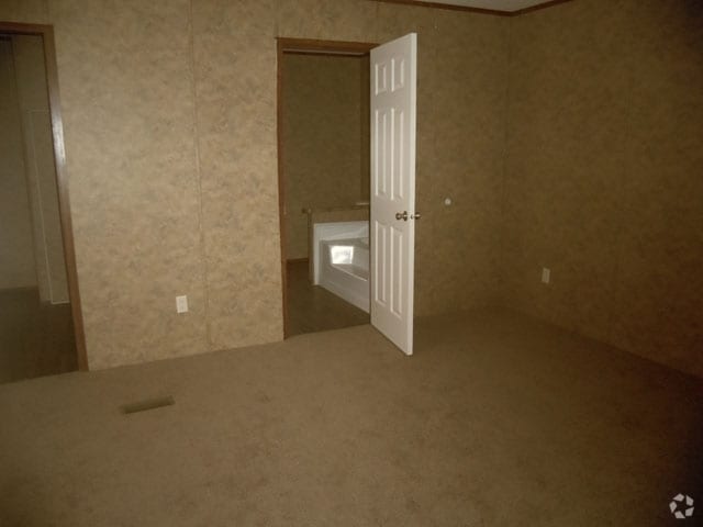 Bathroom - The Highlands