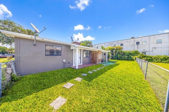 Photo - 6172 SW 44th St Unit 1