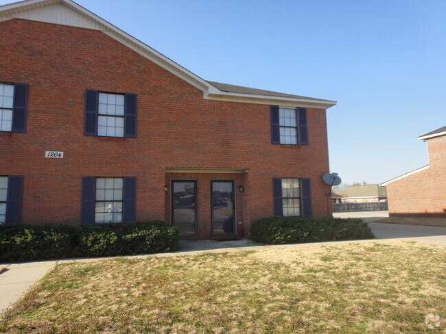 Building Photo - 1202 Goldridge Dr SW Rental