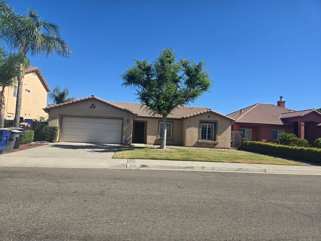 Building Photo - 3 BR 2 BA available soon Rental