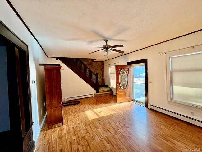 Photo - 241 W Lake St